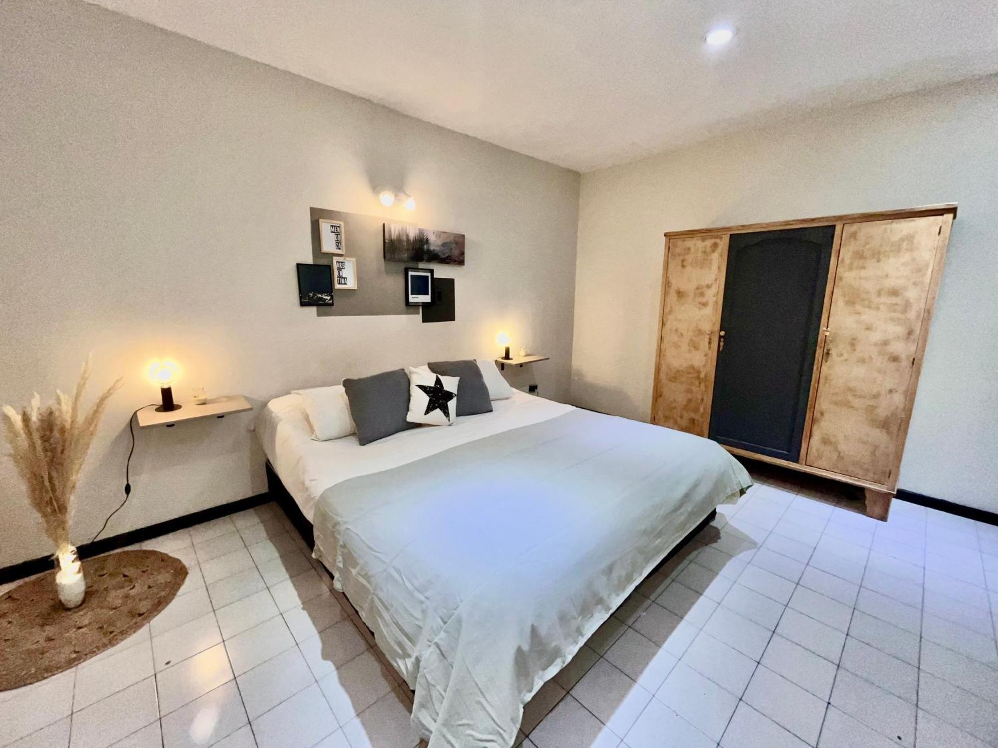 Departamento Espana A 3 Cuadras Plaza Independencia 멘도사 외부 사진