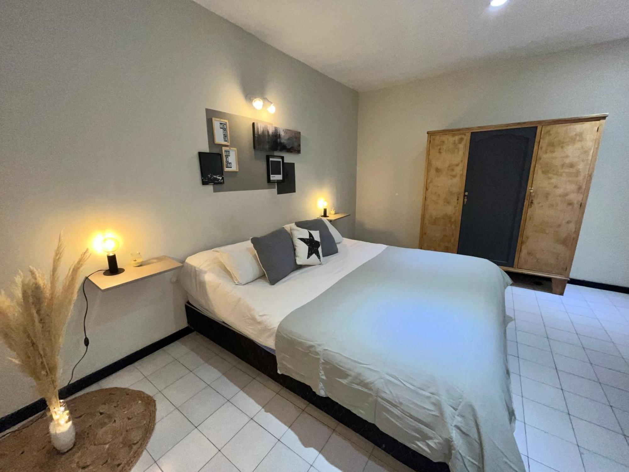 Departamento Espana A 3 Cuadras Plaza Independencia 멘도사 외부 사진